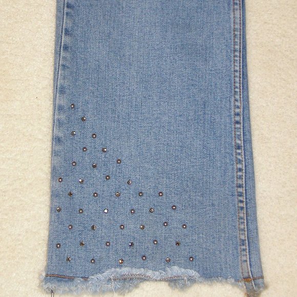 BB 2500 BeBe (S 6 Long) Distress Spandex   Denim (Boot Leg) - Picture 4 of 16